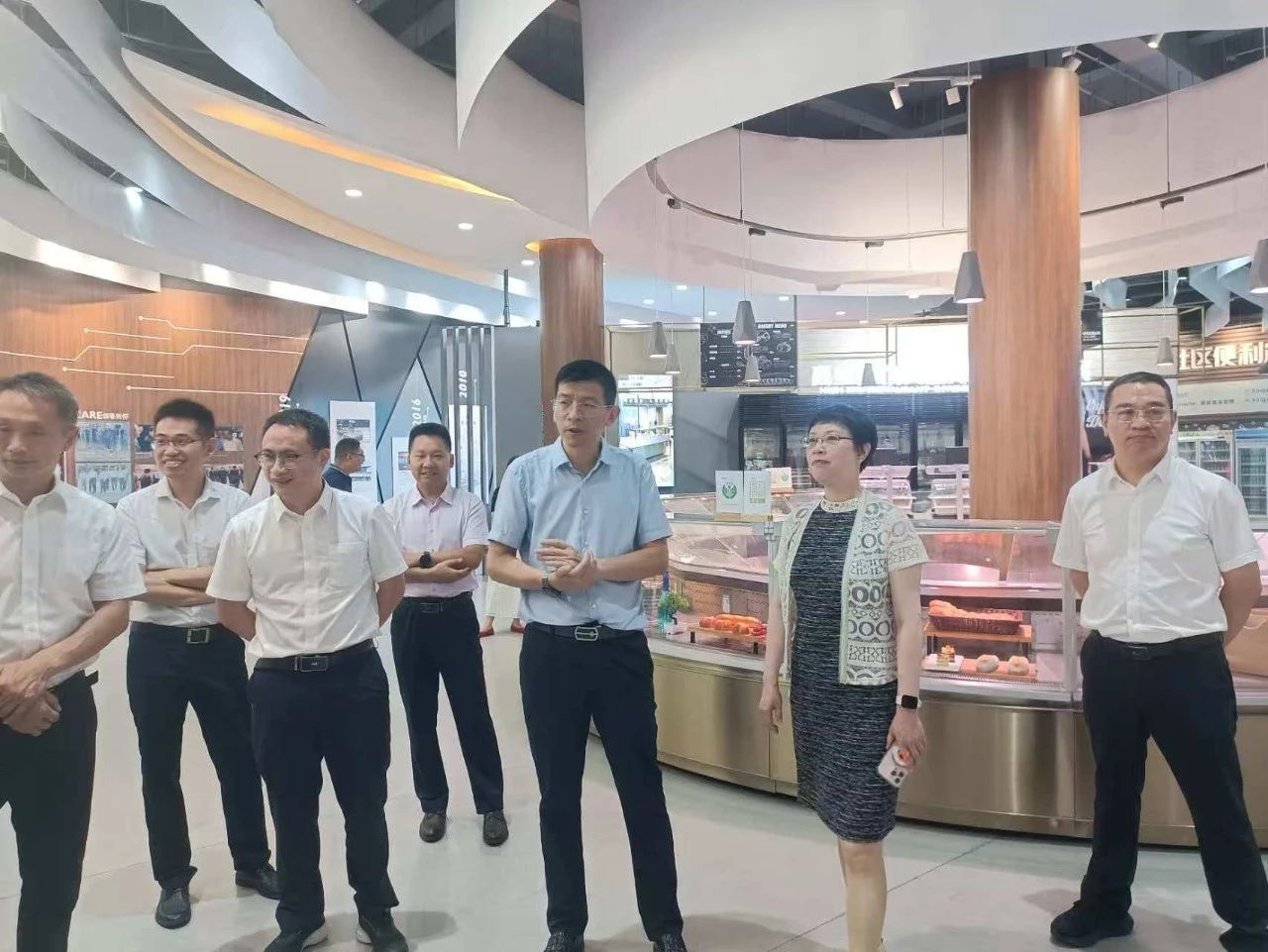 省侨联副主席姚君明一行莅临星星冷链考察调研